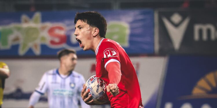 Ñublense rescata un empate épico ante Huachipato tras ir perdiendo 2-0