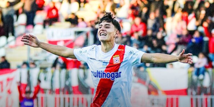 Curicó Unido derrota a Ñublense en el clásico por Copa Chile.