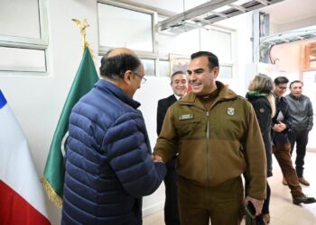 Autoridades visitan avances de la nueva Escuela de Formación de Carabineros en Quirihue.