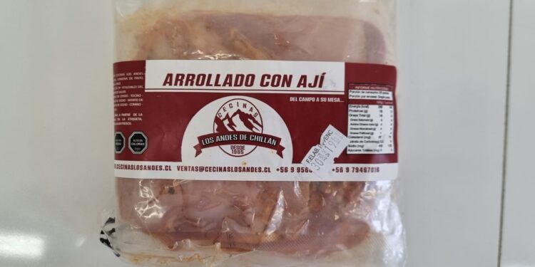 Detectan bacteria en Arrollado huaso de la fábrica “Los Andes de Chillán”.