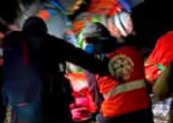 Carabineros y equipos de rescate trabajaron en emergencia en la cordillera de Ñuble.