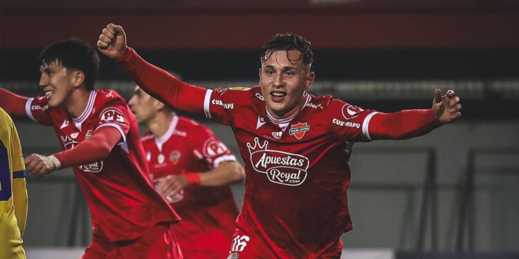 Primer triunfo de Ñublense en copa Chile.