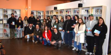 Bulnes: 23 estudiantes de educación superior de jornada nocturna reciben beca municipal de transporte.
