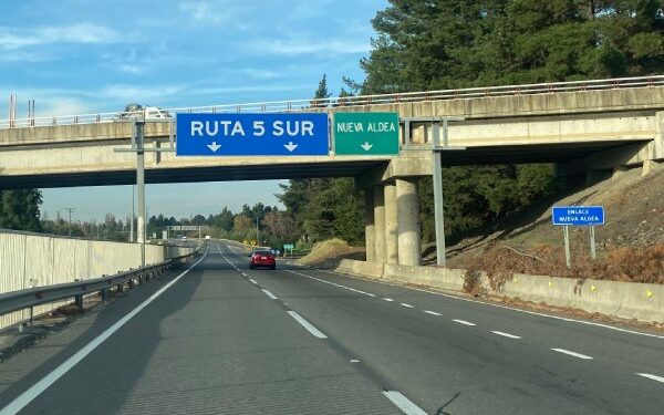 PREOCUPACIÓN POR LANZAMIENTO DE PIEDRAS A VEHÍCULOS EN LA AUTOPISTA DEL ITATA, SECTOR CONFLUENCIA