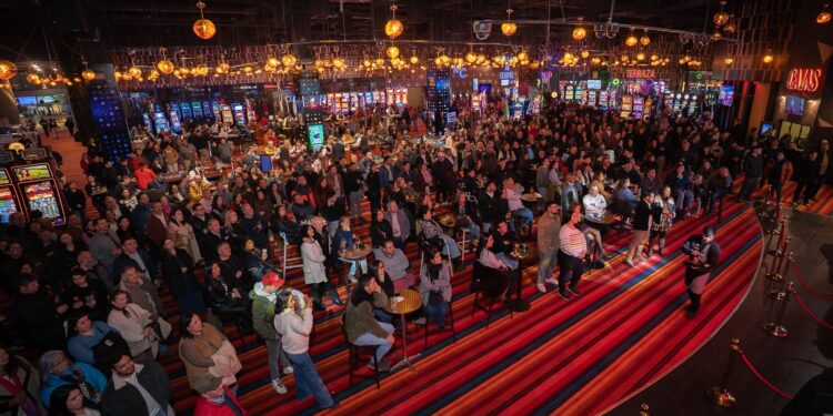 MDS Chillán celebra el fin de semana largo con Luis Jara, tributos, fiestas, gastronomía y $7 millones en premios.