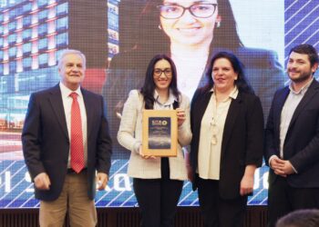 MDS Casinos y Hoteles Chillán recibe reconocimiento por su aporte al turismo y desarrollo de Ñuble.