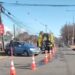 Dos vehículos colisionaron dejando personas con lesiones en Chillán.
