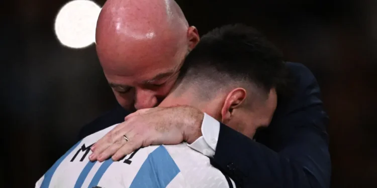 ¡Ya no es un mito.. es una realidad!  Presidente de la FIFA, Gianni Infantino «Alucinado con Lionel Messi».