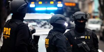 PDI detiene a 19 personas y detectan lavado de activos por más de $75 mil millones.
