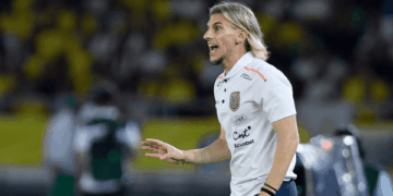 Técnico mundialista asumiría en la selección Chilena.