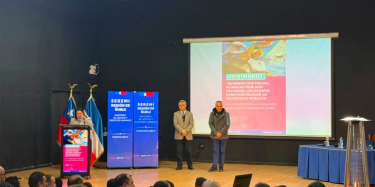 COPELEC participa en importante seminario sobre «Reinserción Social».
