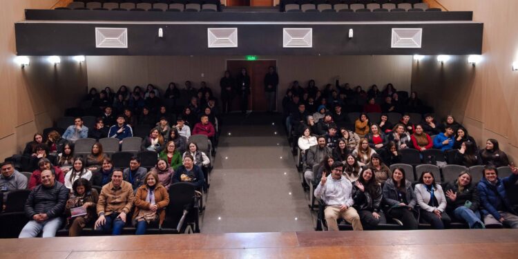 45 jóvenes de Bulnes participarán del preuniversitario municipal de este año.