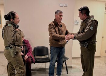 Carabineros recupera billetera de adulto con dinero de su pensión y documentos personales en Chillán Viejo