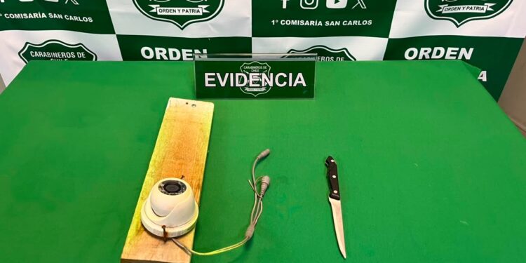 Detienen a sujeto por robo de cámara de seguridad en San Carlos.