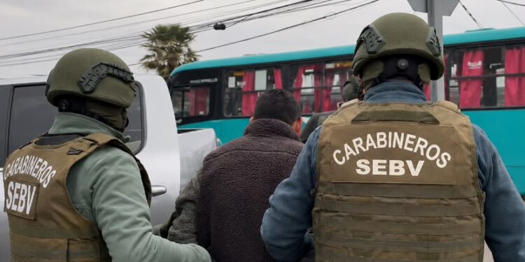 Carabineros registró 12 prófugos capturados en Ñuble durante megaoperativo nacional del Departamento SEBV.