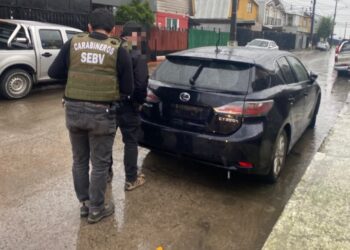 Investigación de OS9 permitió vincular a tres detenidos con dos robos con intimidación y un robo frustrado de vehículos en Chillán.