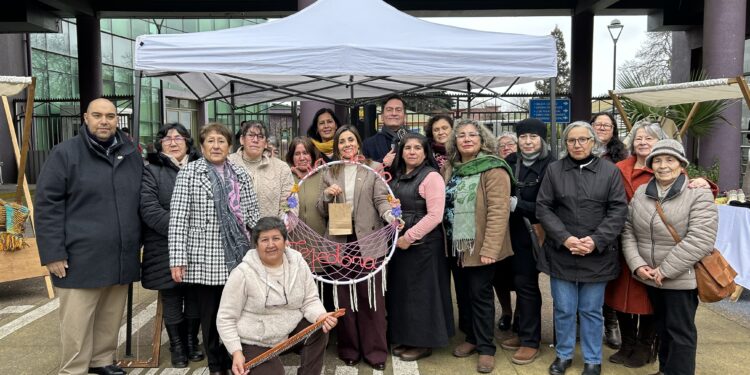 Día Nacional de la Tejedora reunió en San Carlos a cultoras para destacar el patrimonio textil de Ñuble.