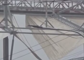 TEMPORAL EN ÑUBLE 🌧 TAMBIÉN NUESTRO ESTADIO NELSON OYARZÚN ES DAÑADO POR EL VIENTO.