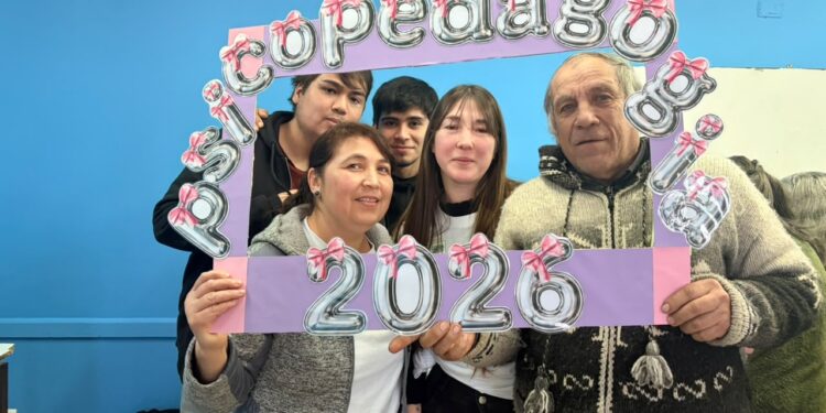 Santo Tomás llevó la academia a más de 180 vecinos de la población Vicente Pérez Rosales de Chillán.