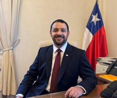 Personero de gobierno da positivo en un test de drogas.